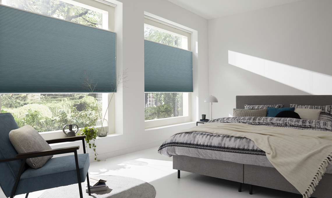Hunter Douglas PowerView 電動風琴簾